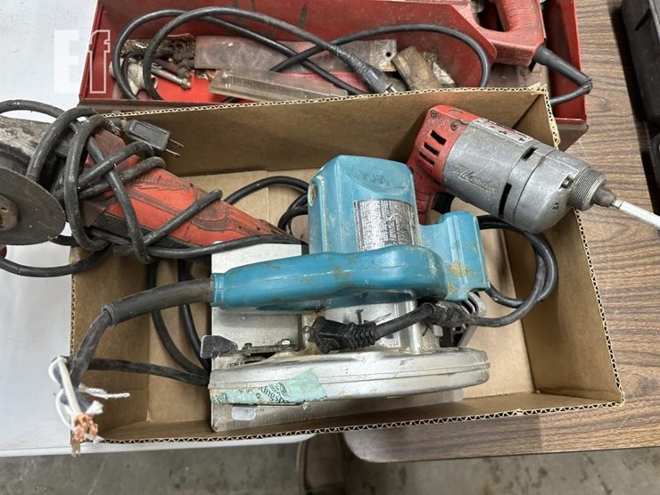 milwaukee-&-makita-power-tools-image-2
