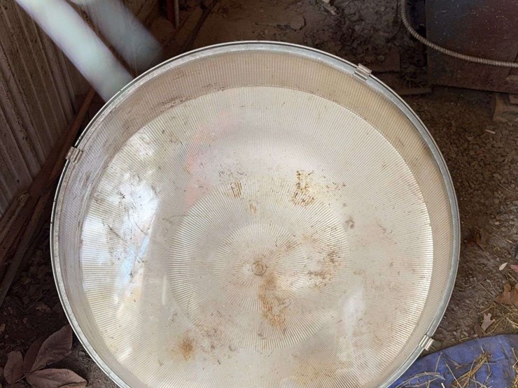 light,-gas-can,-hardware,-cabinets,-misc.-image-2