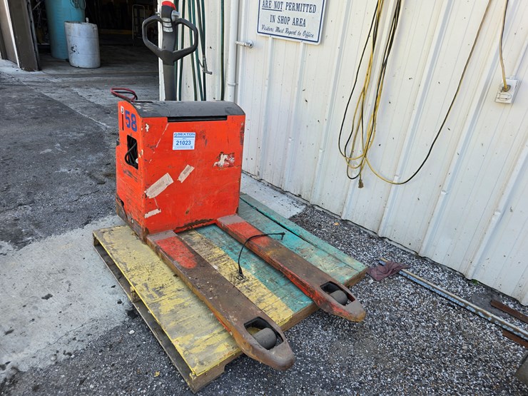 #21023-•-electric-pallet-jack-image-1