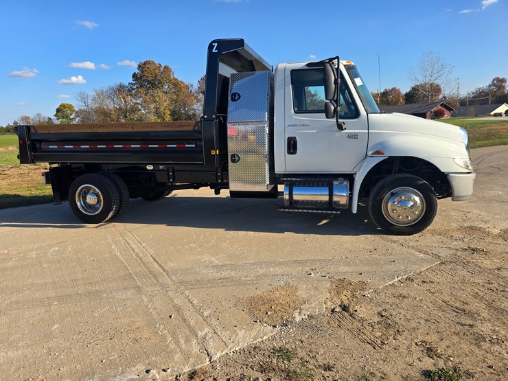 international-durastar-4300-image-20