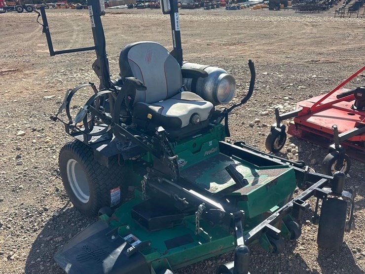 bob-cat-pro-cat-image-6