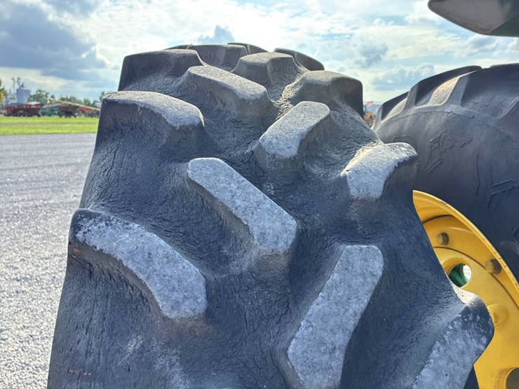 john-deere-7800-image-44