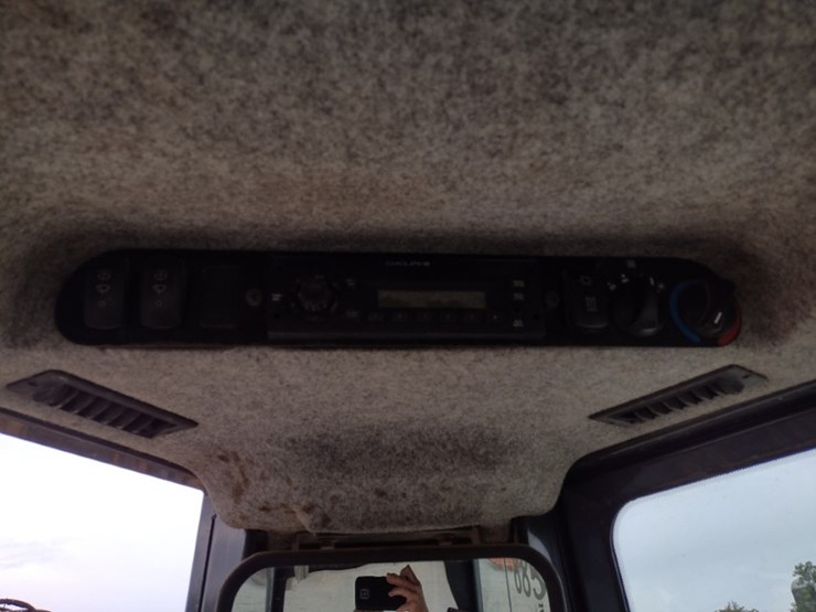 deere-650j-lgp-image-9