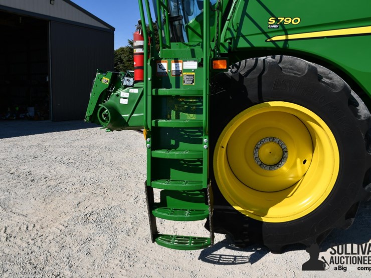 john-deere-s790-image-17