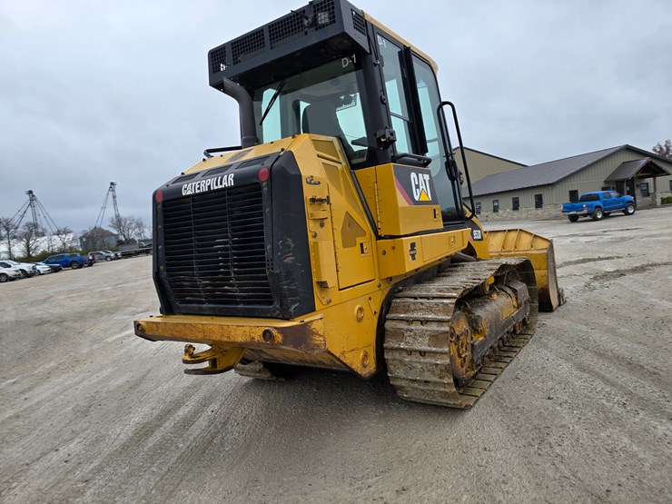 caterpillar-953d-image-31