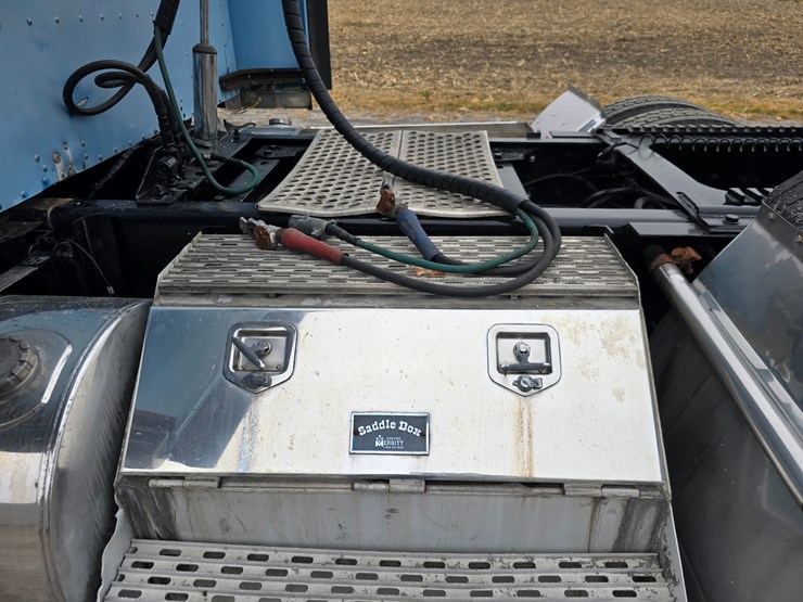 1999-kenworth-w900l-image-98