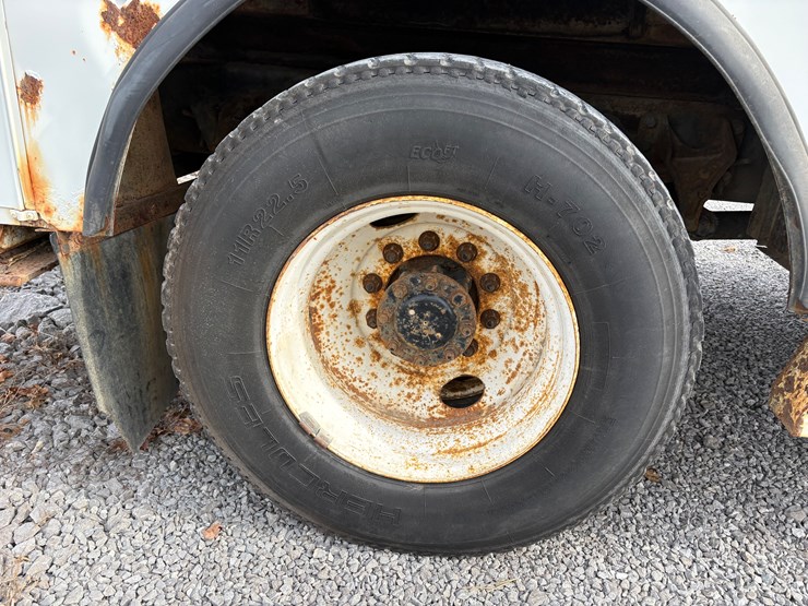 international-durastar-4300-image-15