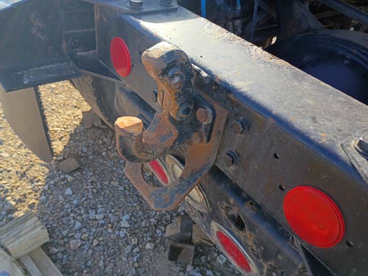 freightliner-cascadia-125-image-72