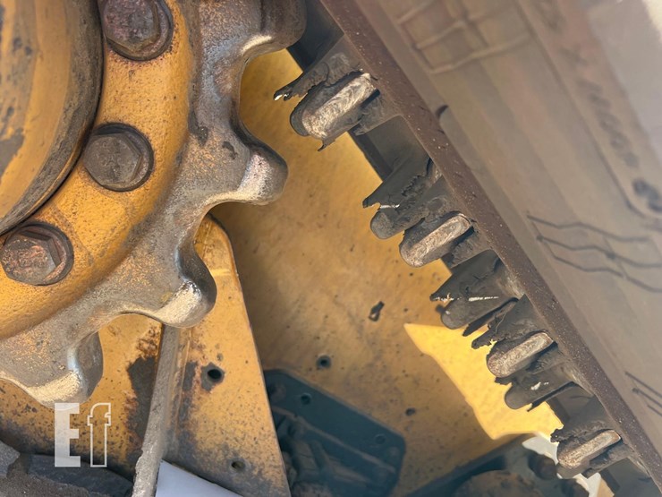 caterpillar-255-image-14