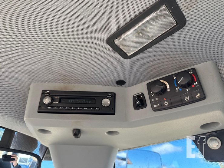 2022-deere-624-p-tier-image-26