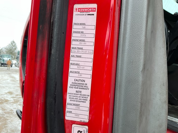 2019-kenworth-t680-image-22