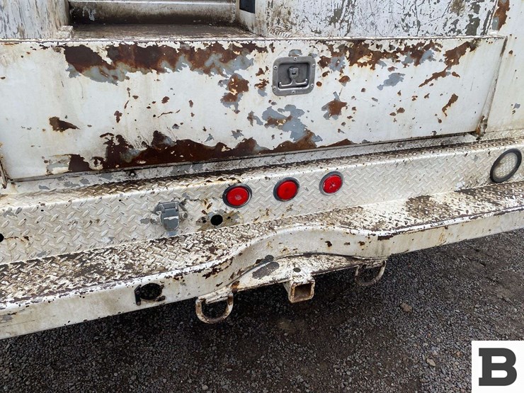 2004-ford-f350-image-19