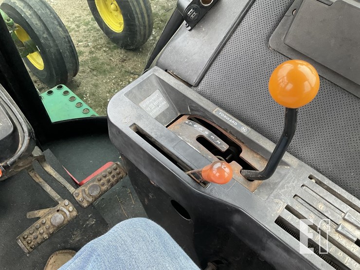 john-deere-4040-image-8