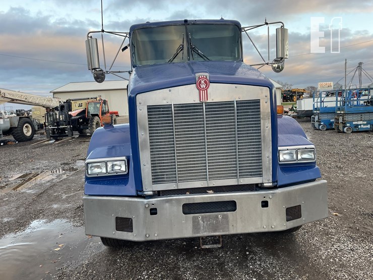 2004-kenworth-t800-image-4