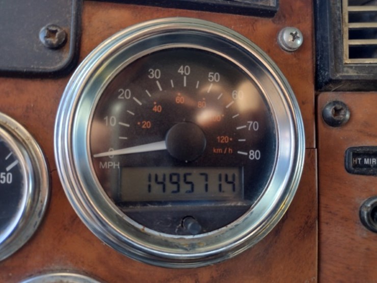 peterbilt-335-image-7