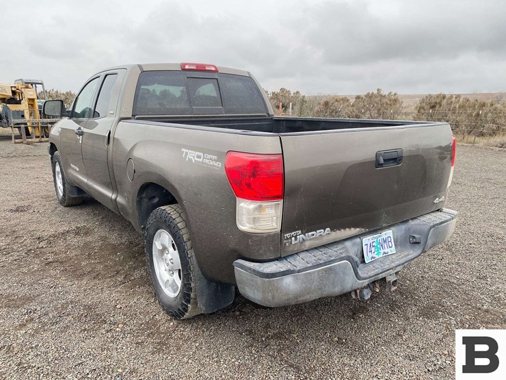 2013-toyota-tundra-image-3