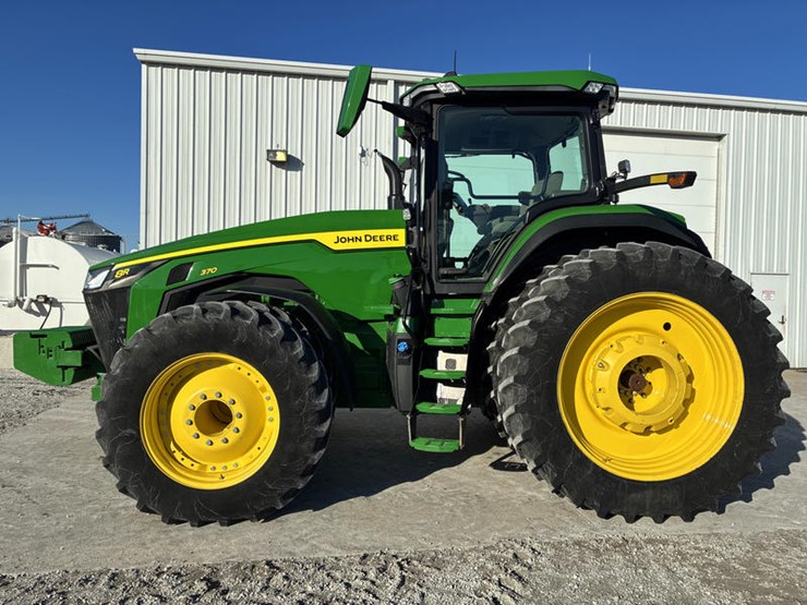 john-deere-8r-370-image-4