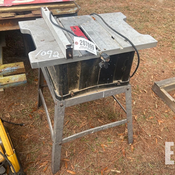 TASK FORCE TABLE SAW W/ STAND