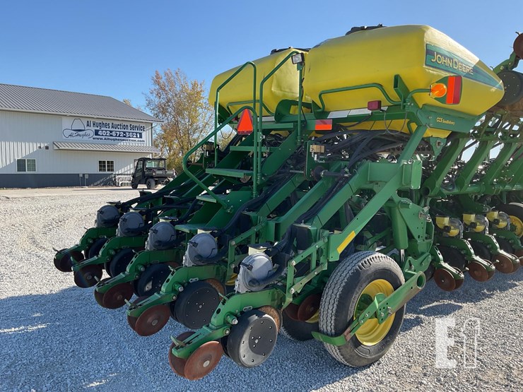 john-deere-1790-image-4