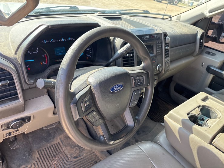 2019-ford-f250-image-10