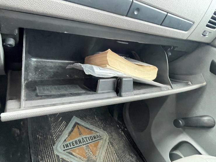 2013-chevrolet-1500-image-54