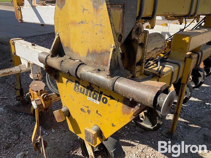buffalo-6000-16-row-cultivator-image-15
