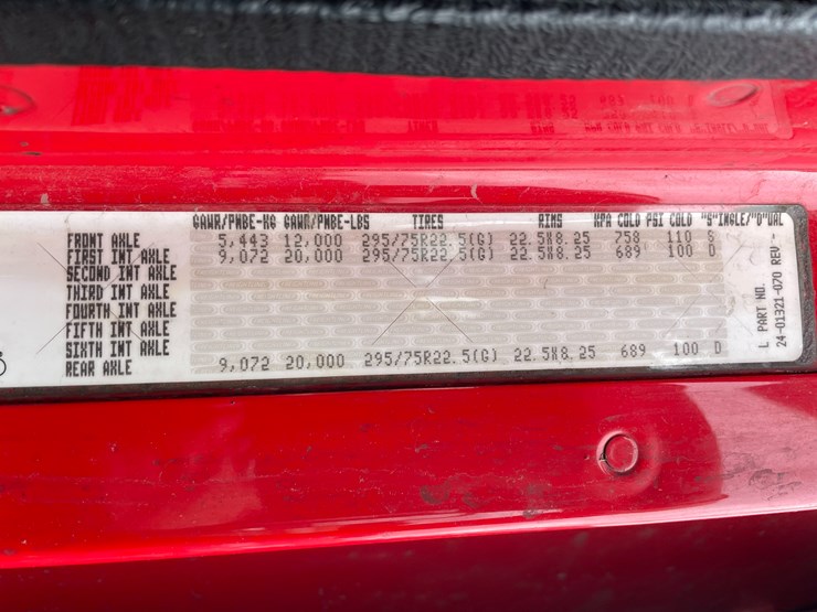 #1043-•-2009-freightliner-semi-(wi-title-in-delay)-image-97