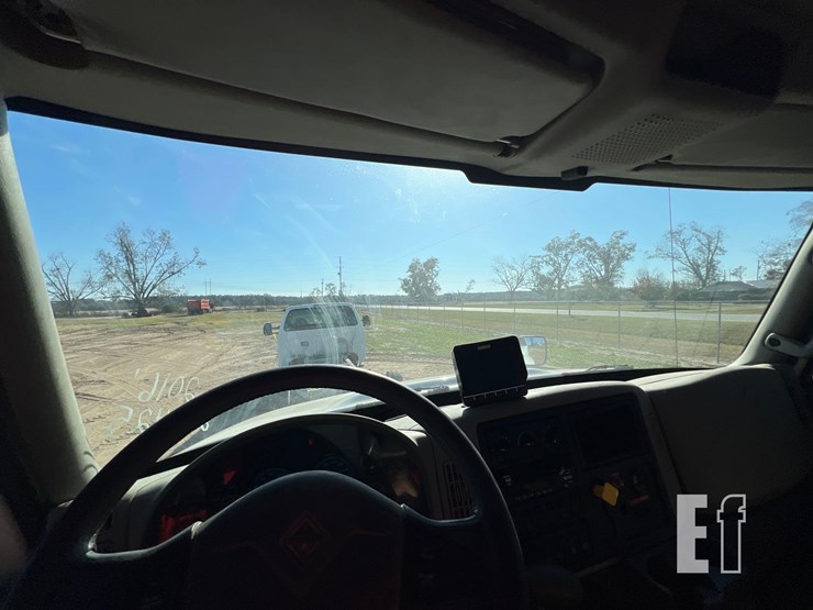 international-durastar-4300-image-41