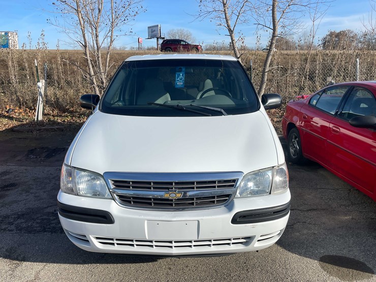 chevrolet-venture-image-2