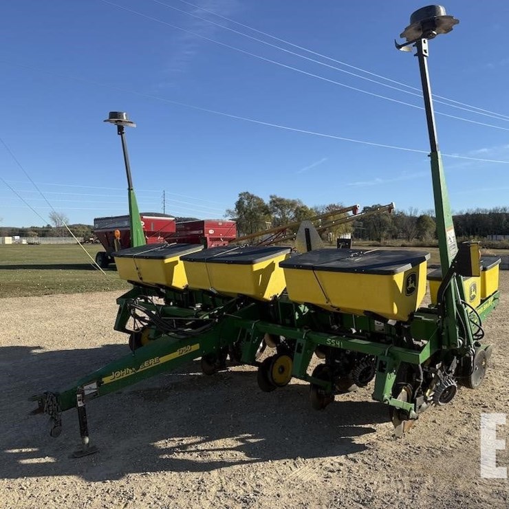 2005 JOHN DEERE 1750