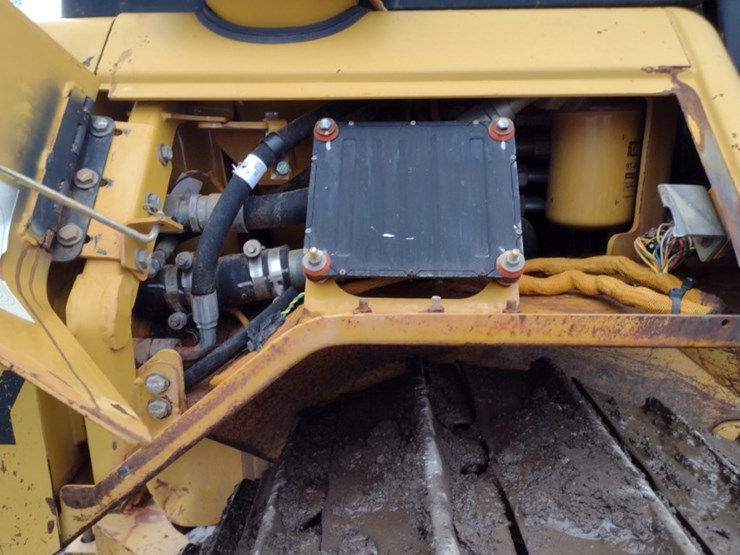 caterpillar-d6n-xl-image-39