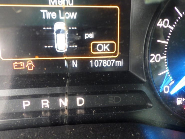 2019-ford-explorer-image-13