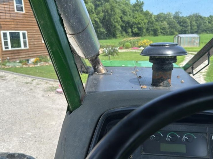 john-deere-2010-image-50