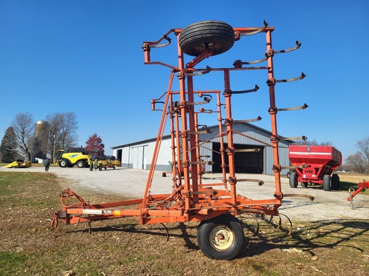 allis-chalmers-1300-field-cultivator-image-2