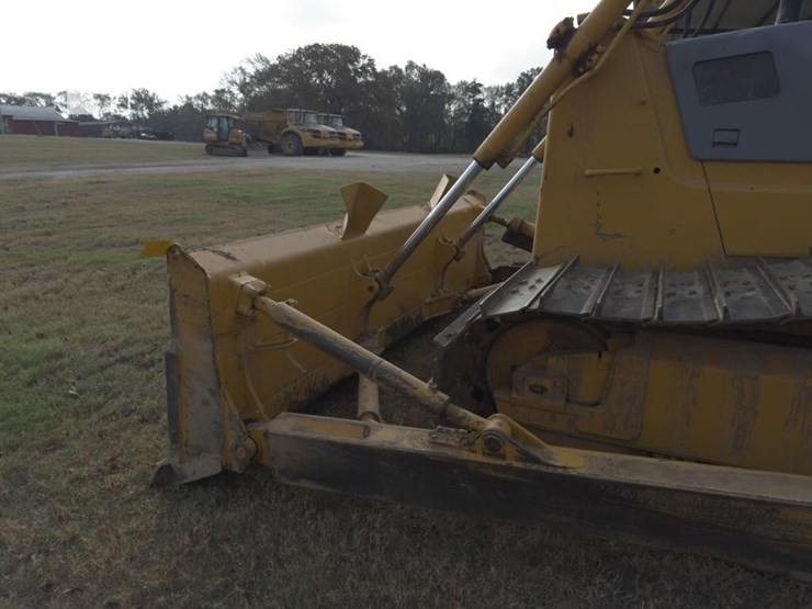 komatsu-d65px-12-image-9