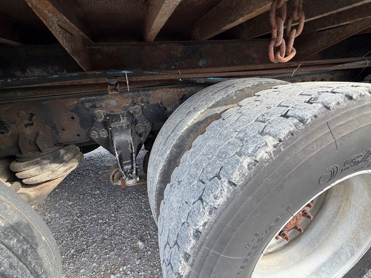 national-1100-image-9