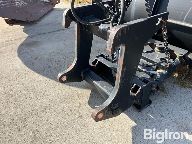 caterpillar-10-image-9