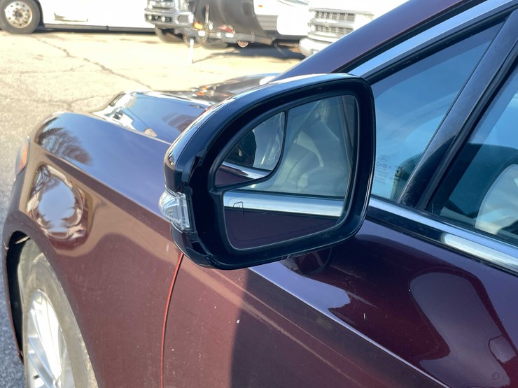 #1388-•-2015-ford-fusion-(has-wi-title)-(of)-image-25