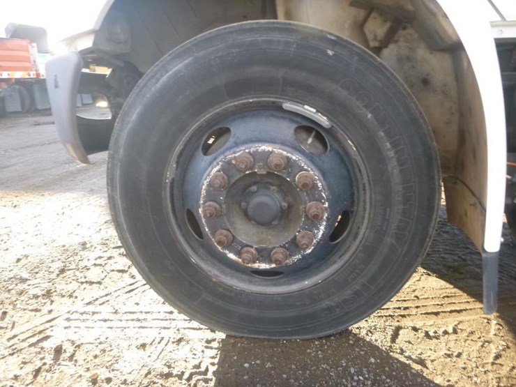 international-4300-image-16