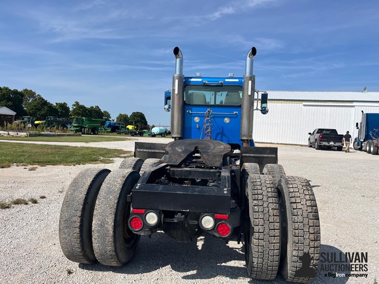 peterbilt-386-image-6