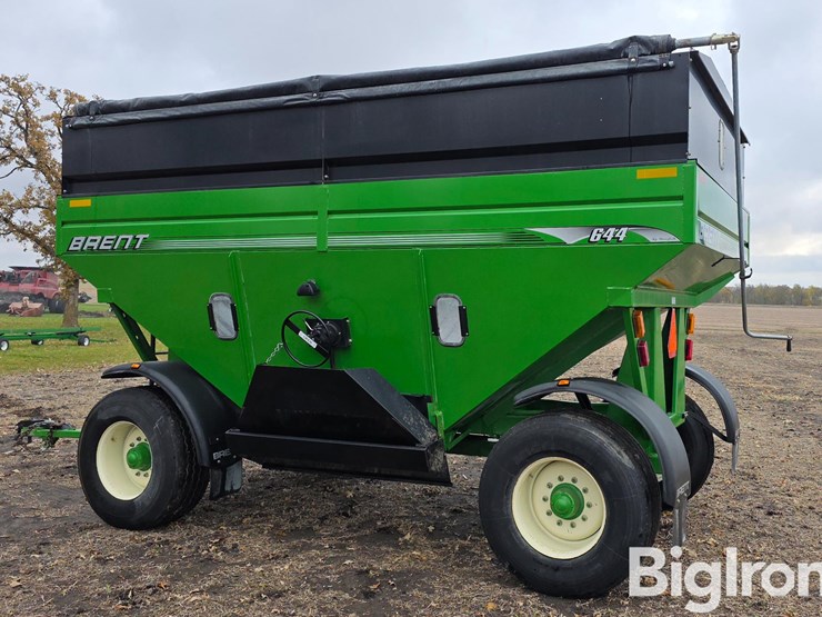 unverferth-brent-gt-644-gravity-wagon-image-7