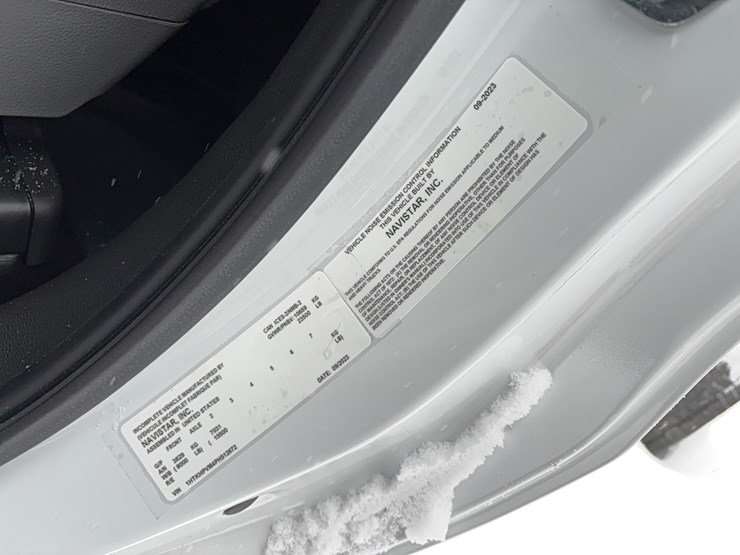 chevrolet-6500-image-15