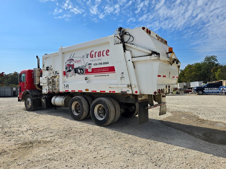 2003-peterbilt-320-image-15