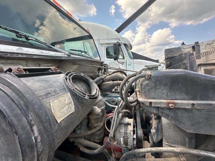 1994-international-4700-image-48