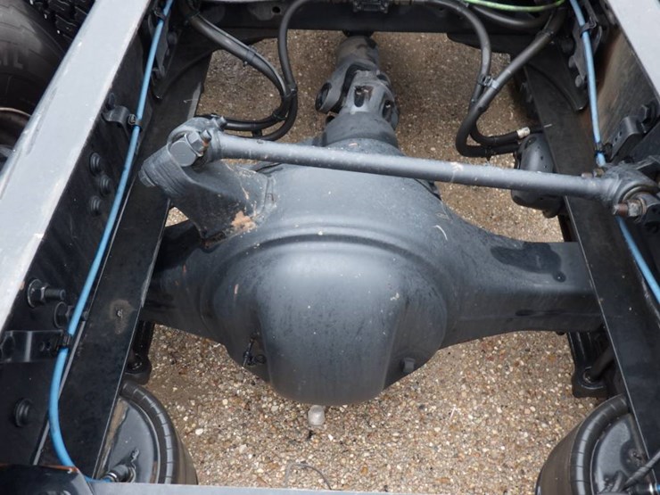 freightliner-cascadia-126-image-15