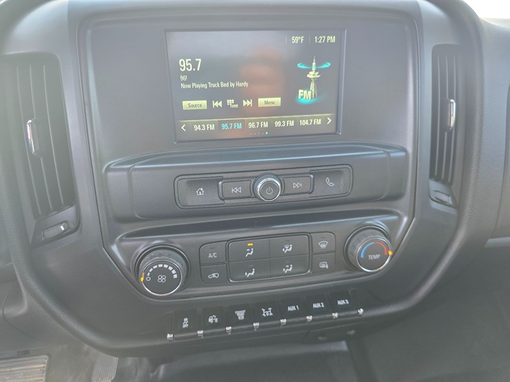 chevrolet-silverado-5500hd-image-75