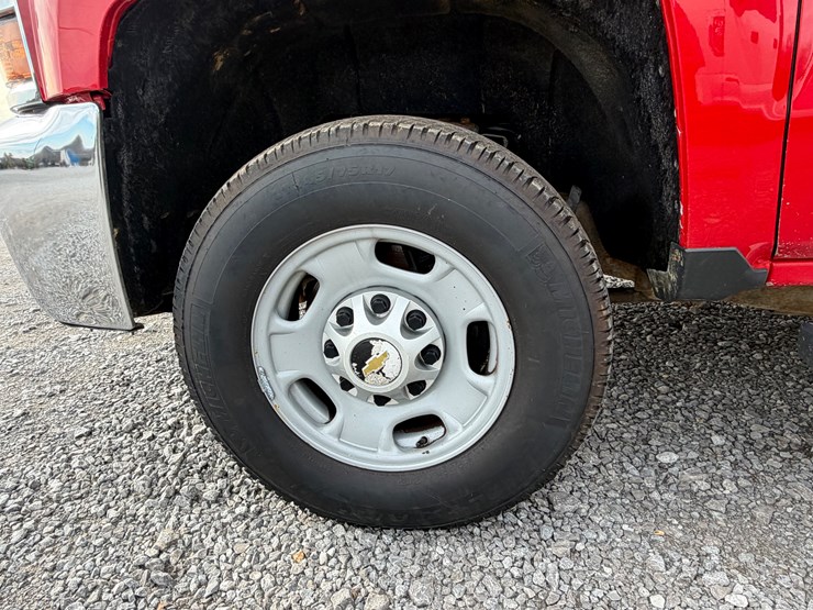 chevrolet-silverado-2500hd-image-10