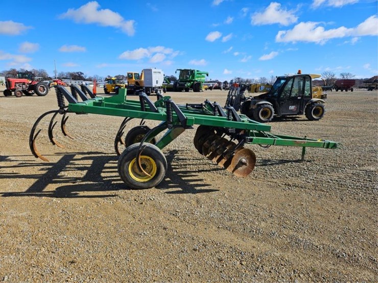 john-deere-714-image-6