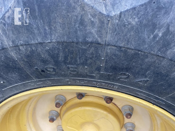 2007-komatsu-wb146-5-image-22