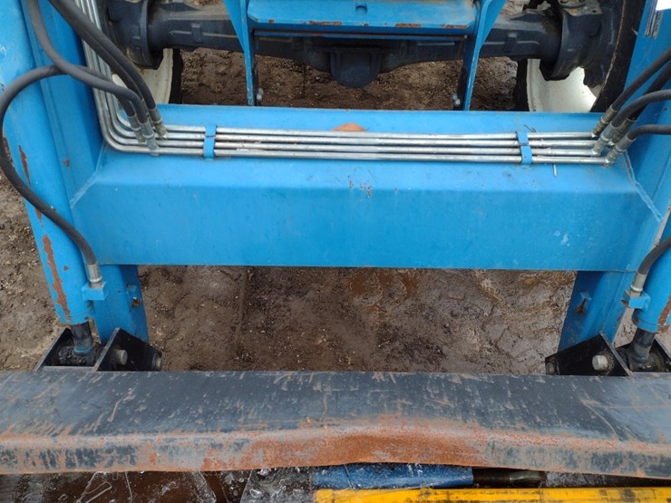 new-holland-3930-image-13